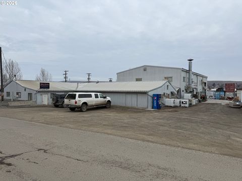 310 Golf Course RD Enterprise OR 97828