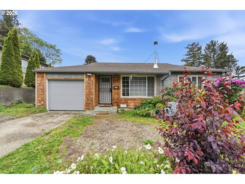 1729 COTTONWOOD AVE Coos Bay OR 97420