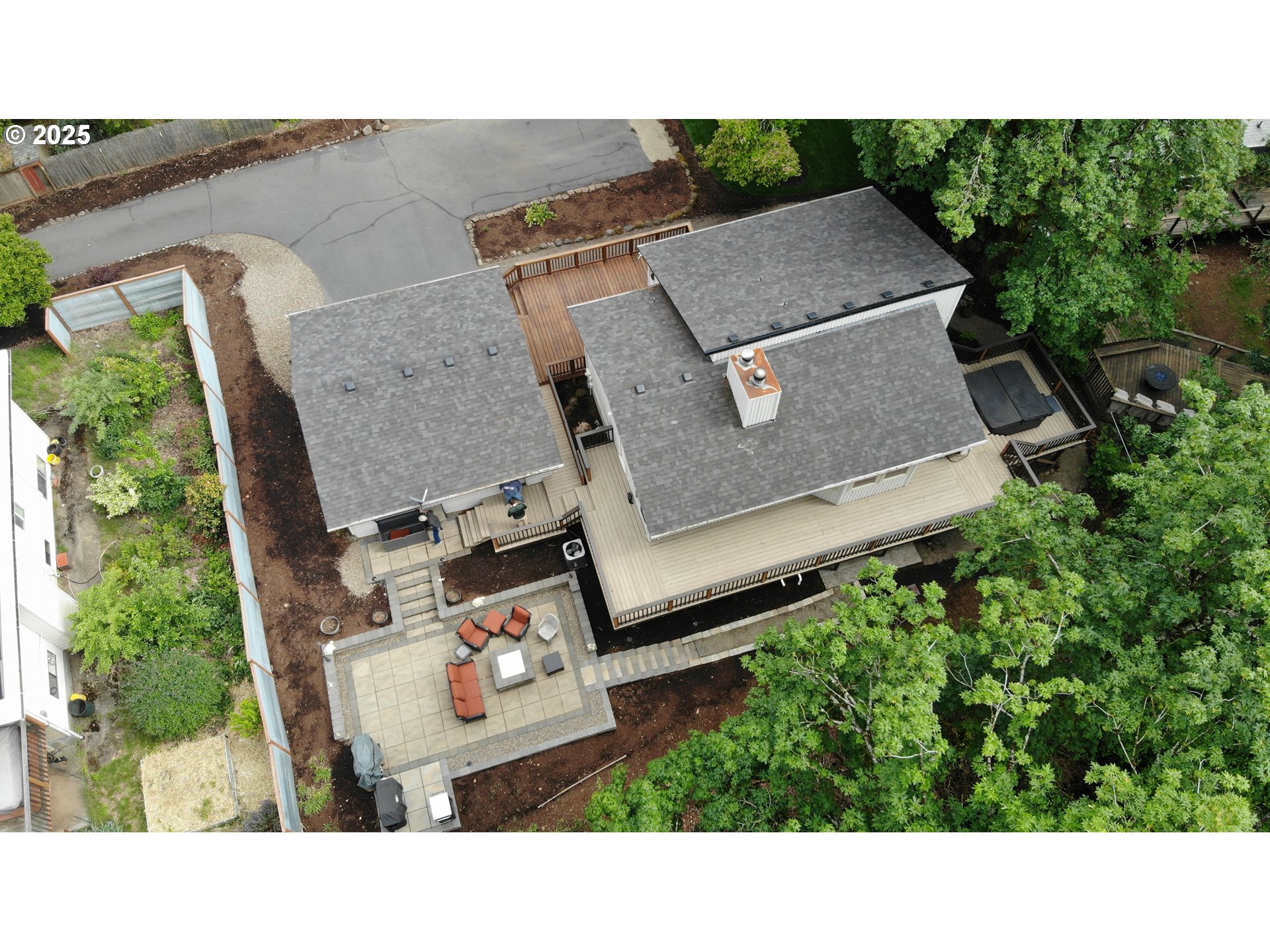 433 TELFORD RD