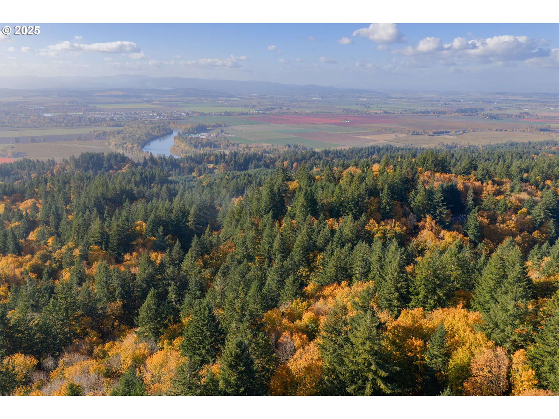 Salem, Oregon 97306, United States, 4 Bedrooms Bedrooms, ,4 BathroomsBathrooms,Residential,Active,237152