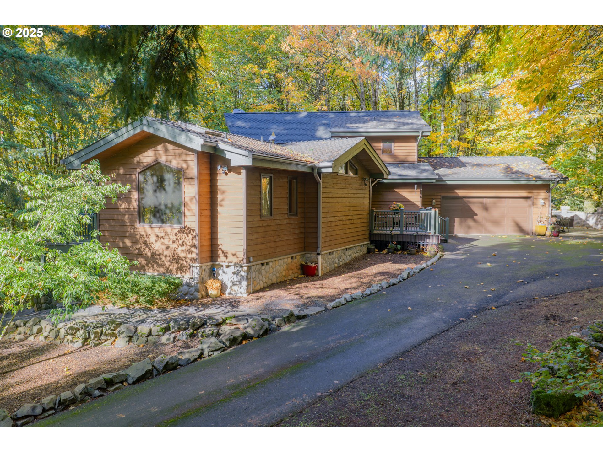 6894 Prospect Ridge RD S