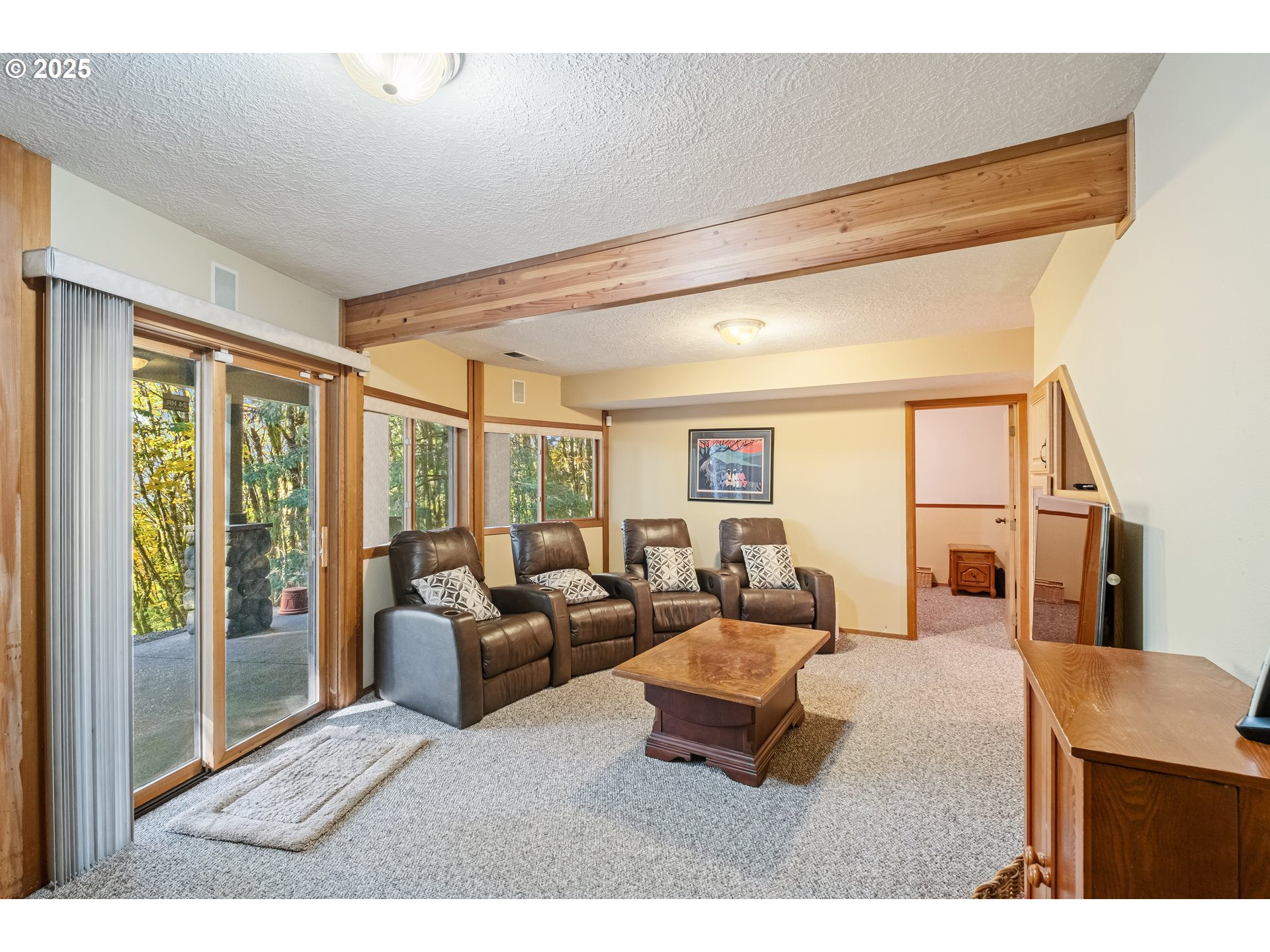 Salem, Oregon 97306, United States, 4 Bedrooms Bedrooms, ,4 BathroomsBathrooms,Residential,Active,237152