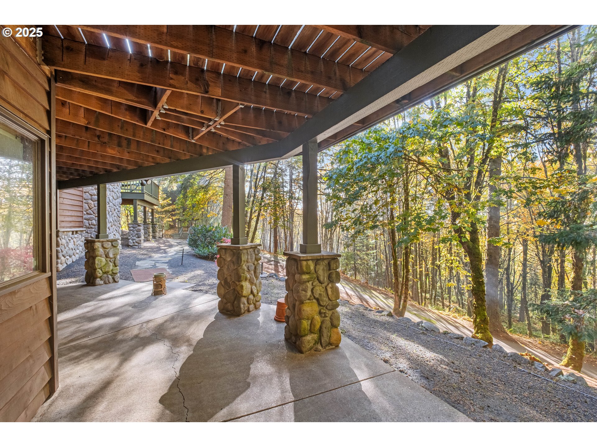 Salem, Oregon 97306, United States, 4 Bedrooms Bedrooms, ,4 BathroomsBathrooms,Residential,Active,237152