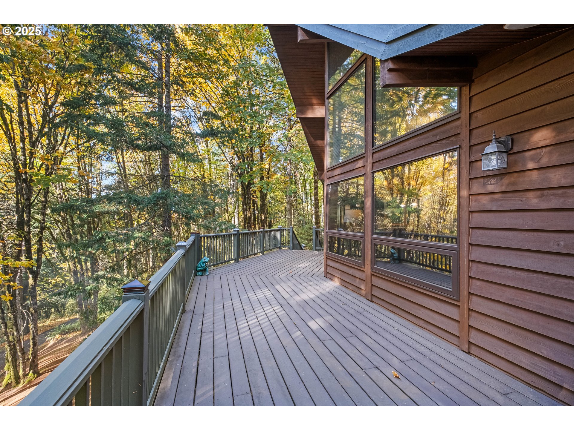 Salem, Oregon 97306, United States, 4 Bedrooms Bedrooms, ,4 BathroomsBathrooms,Residential,Active,237152