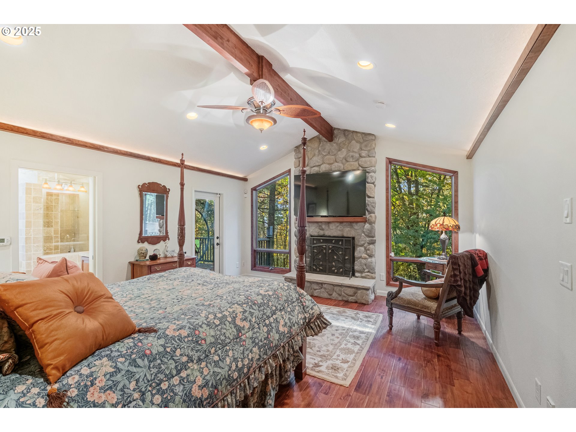 Salem, Oregon 97306, United States, 4 Bedrooms Bedrooms, ,4 BathroomsBathrooms,Residential,Active,237152