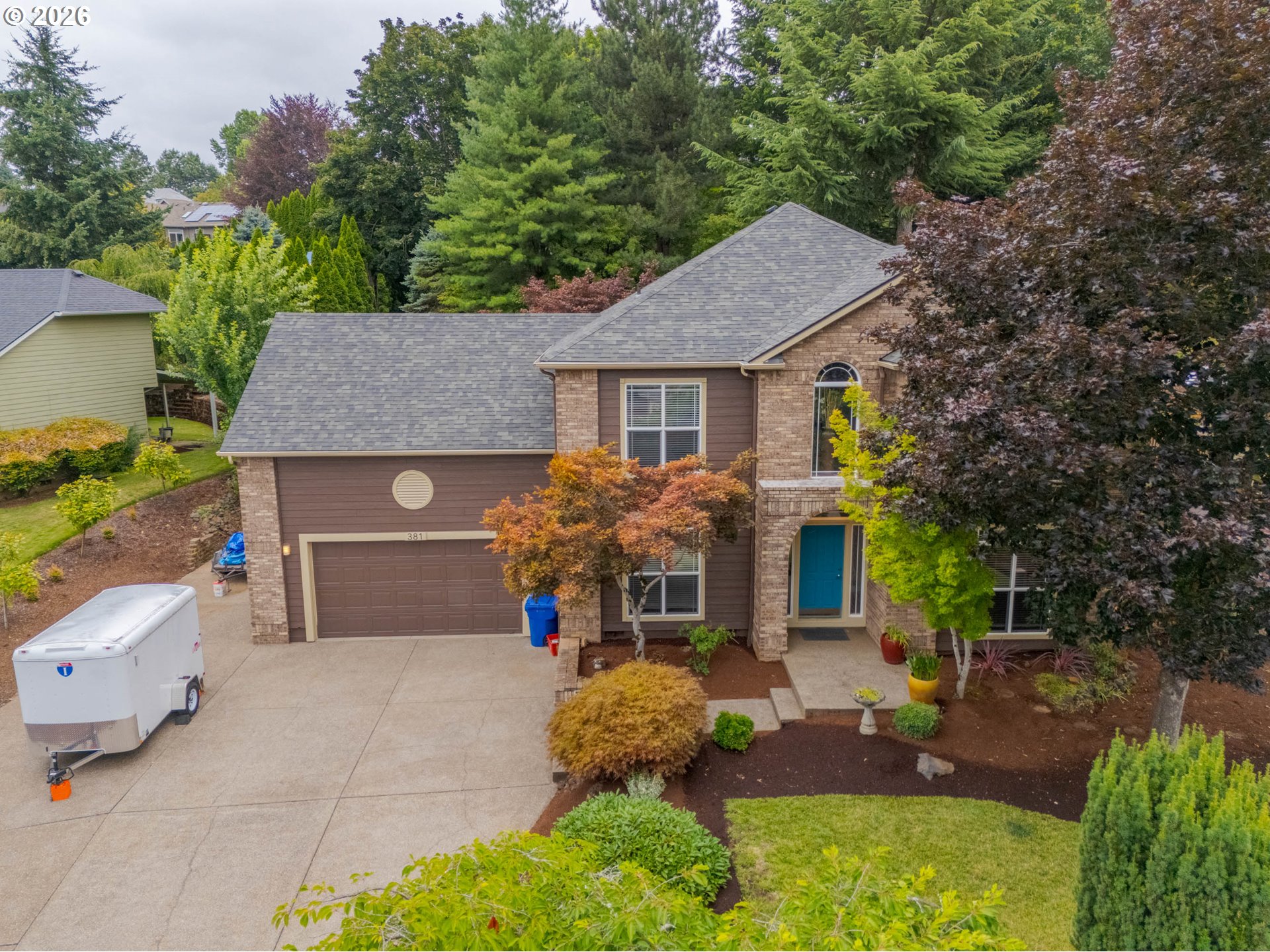 381 SILVER HILLS CIR SE