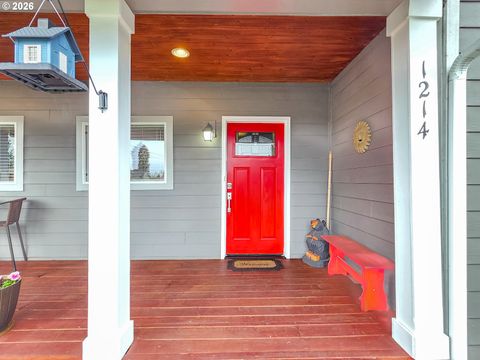 1214 N CLARK ST Cornelius OR 97113