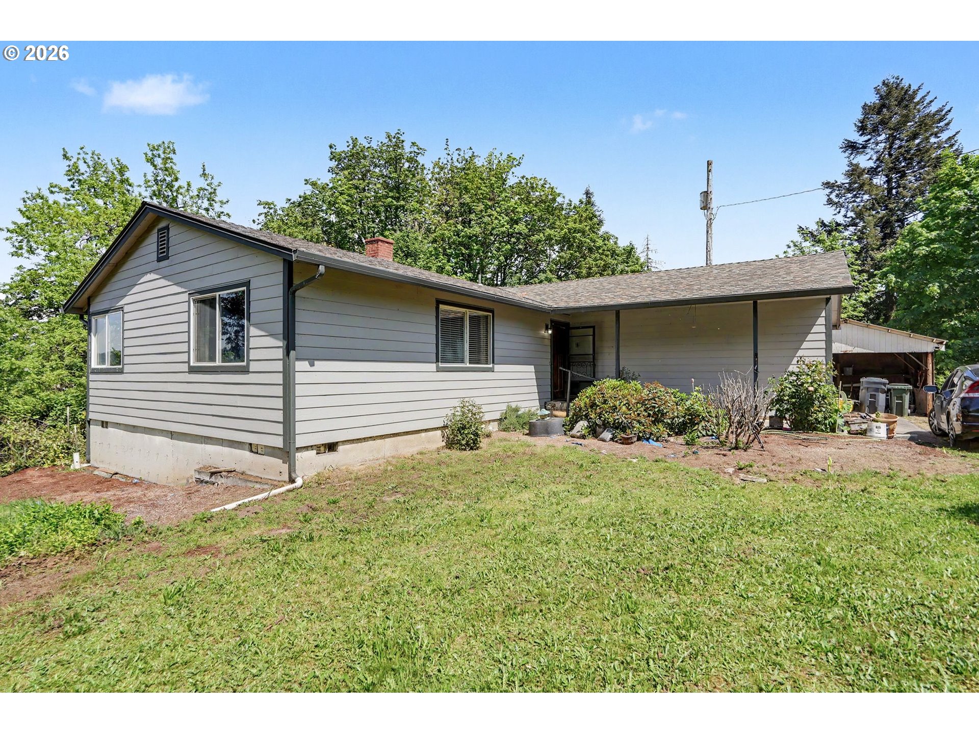 21951 S Hwy 99E