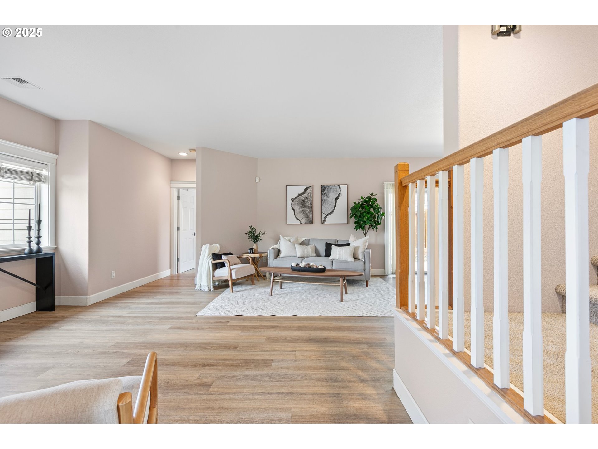 3301 PARKER LN
