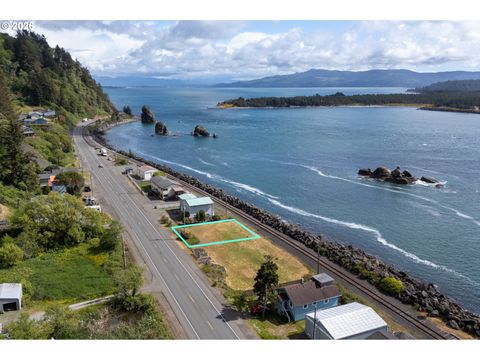 HIGHWAY 101 901 Rockaway Beach OR 97136