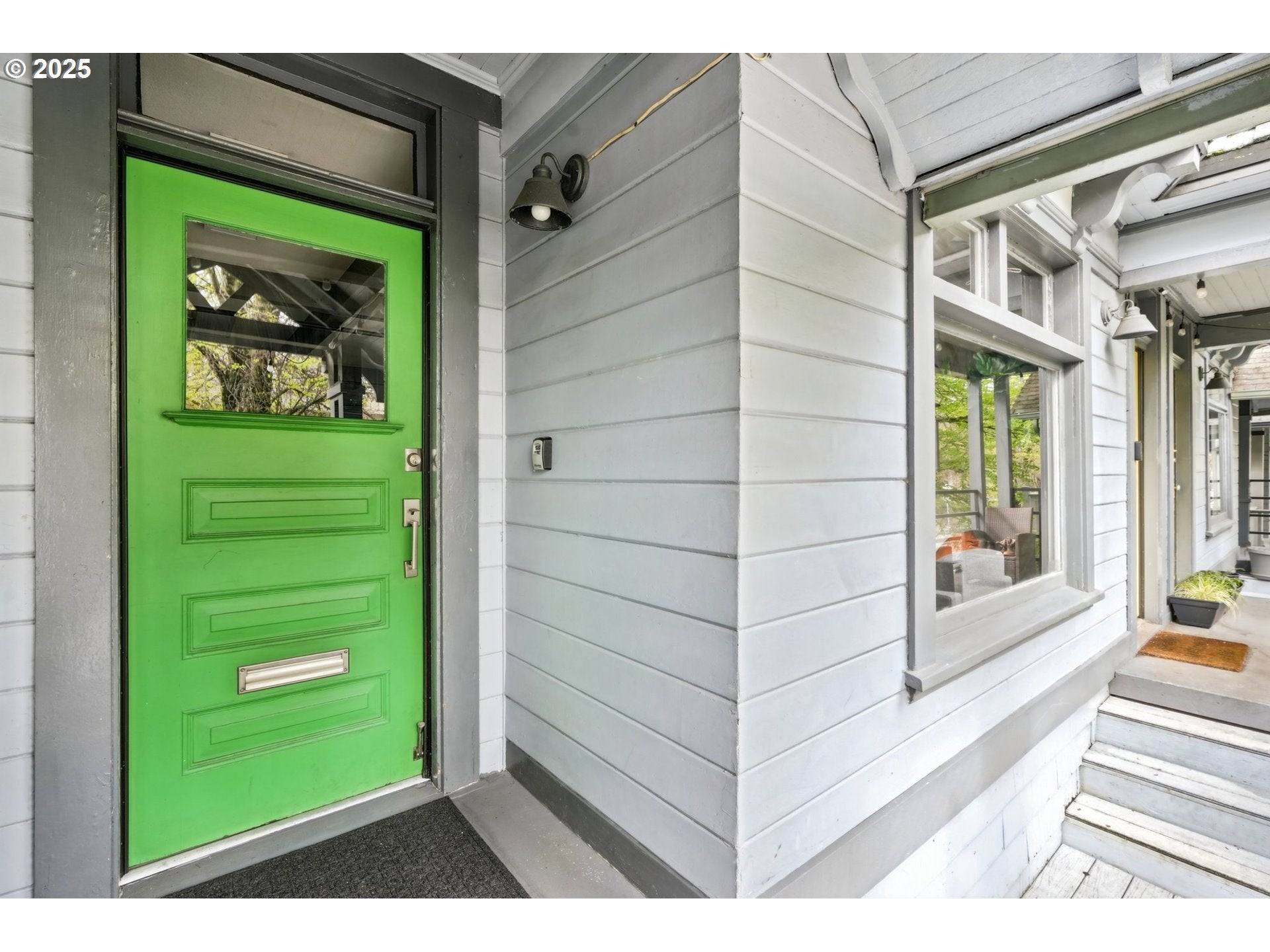 821 NW 16TH AVE