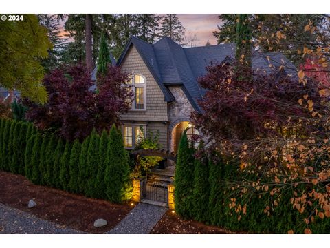 815 E AVE Lake Oswego OR 97034