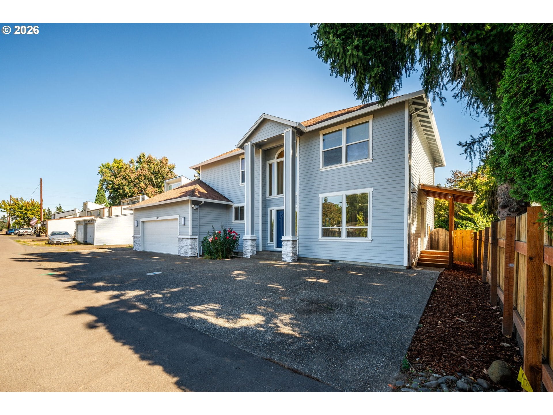 282 SE 28TH AVE