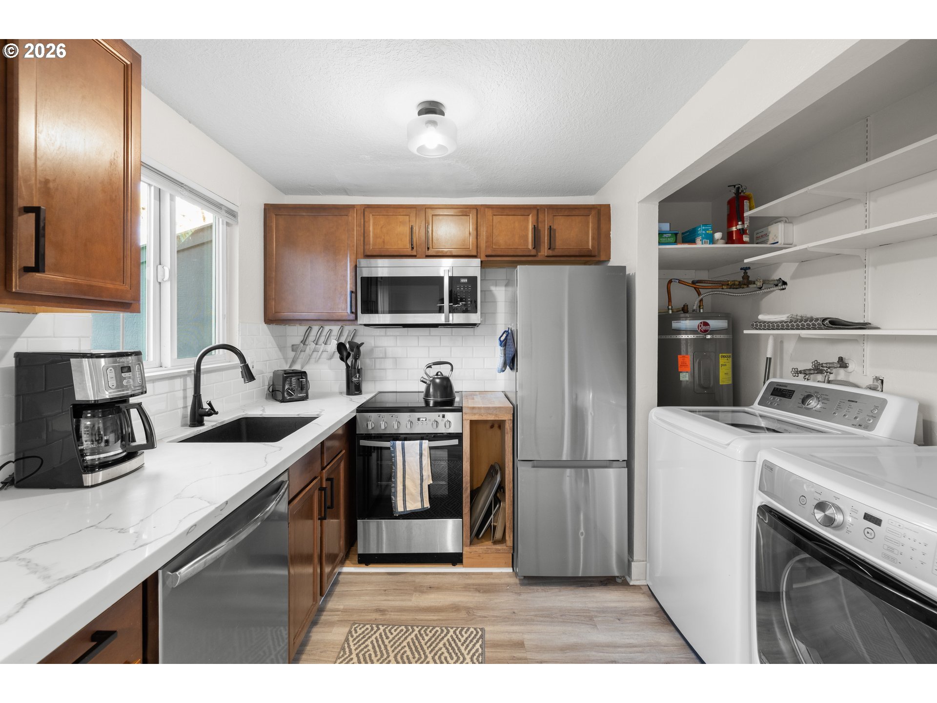 4921 SW BEAVERTON HILLSDALE HWY