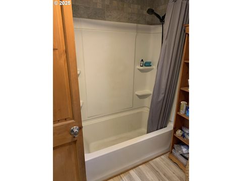 Tiny photo for 37881 Wheeler Rd, Dexter, OR 97431 (MLS # 542263273)