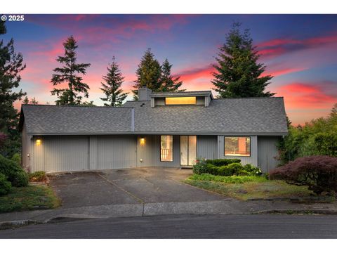 2305 CHICKADEE CT West Linn OR 97068