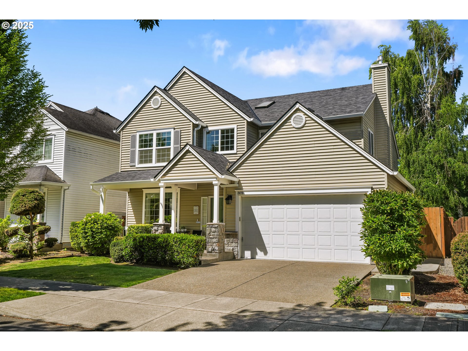 2475 NE 10TH AVE