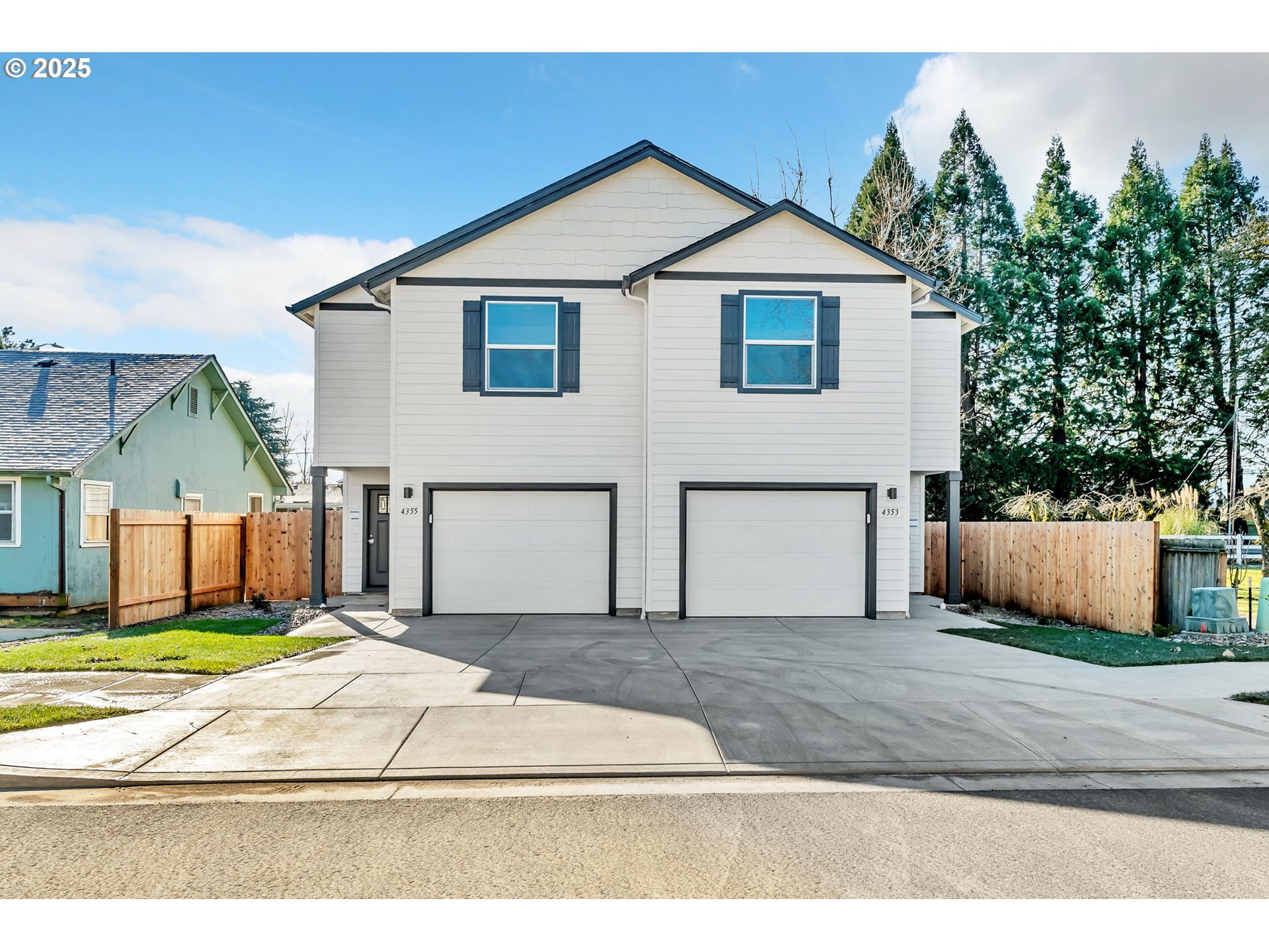 4353/4355 KALMIA ST