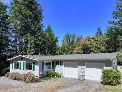 Photo of 97241 Homestead Way, Gold Beach, OR 97444 (MLS # 515085239)