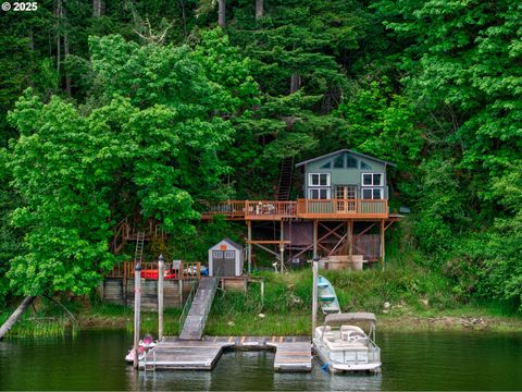 1401 N TENMILE LAKE Lakeside OR 97449