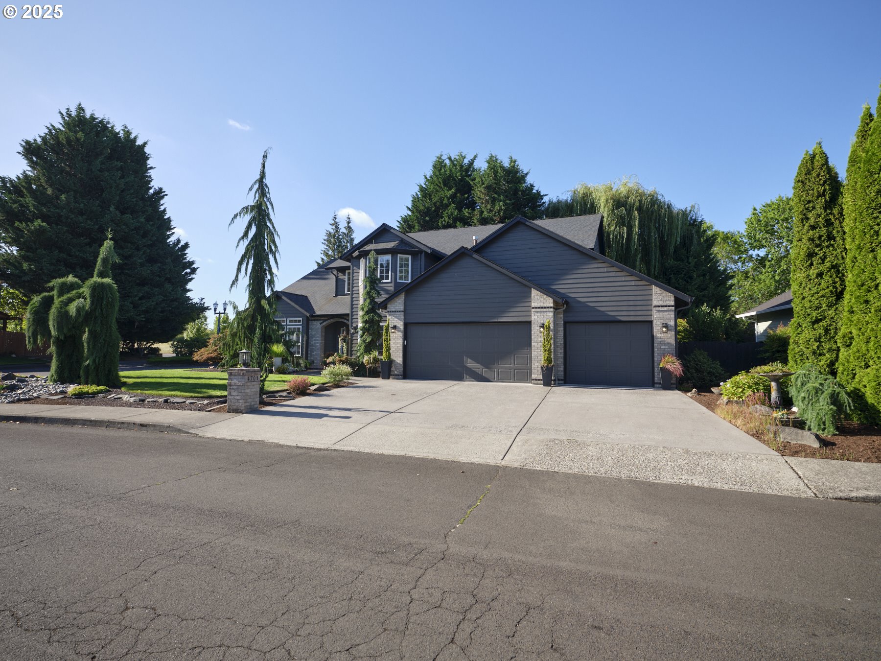 4701 NW 135TH ST