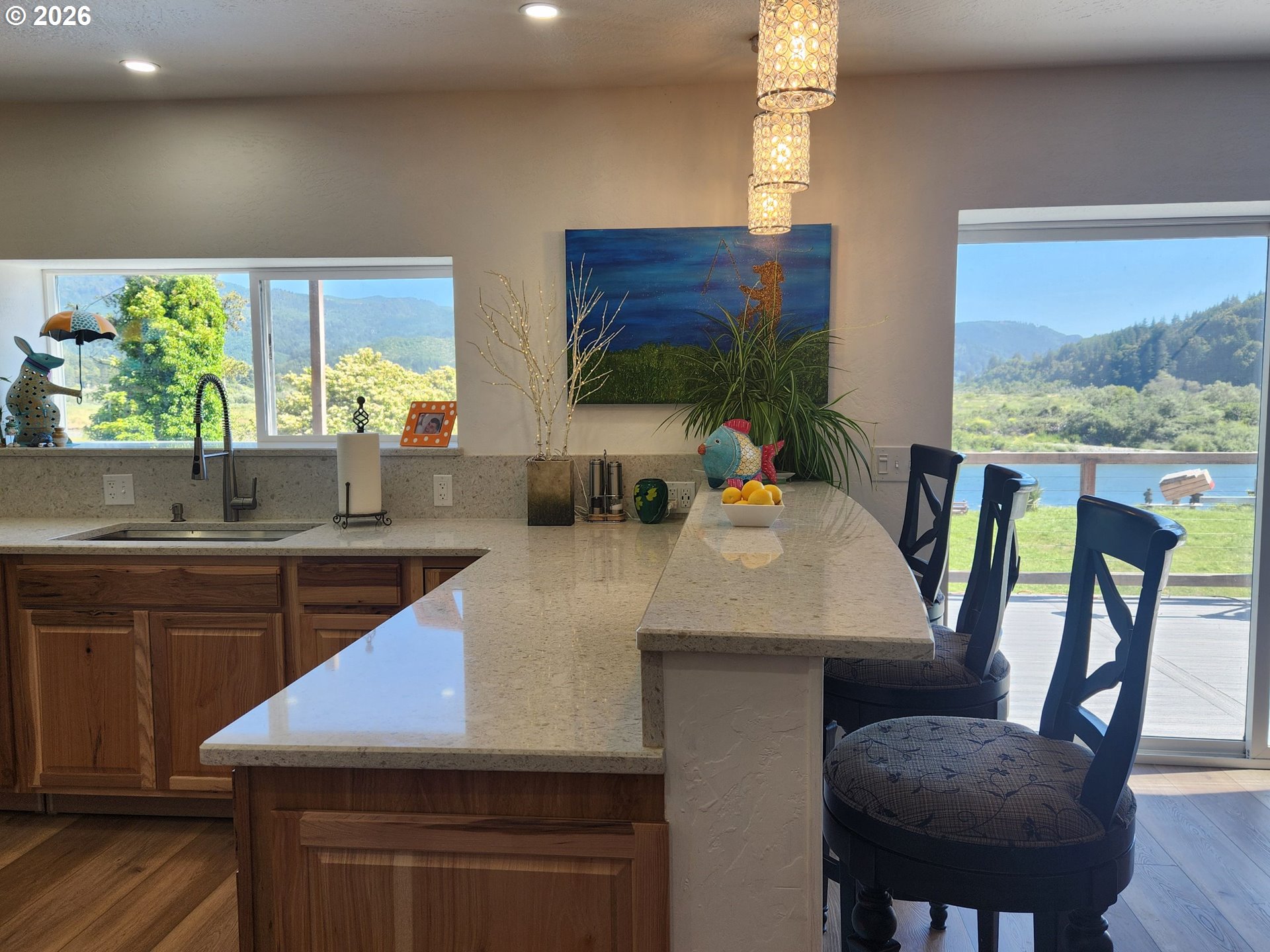 95452 N BANK ROGUE RIVER RD
