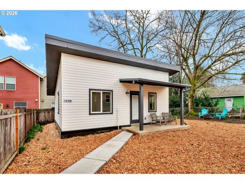 7630 N DRUMMOND AVE B Portland OR 97217