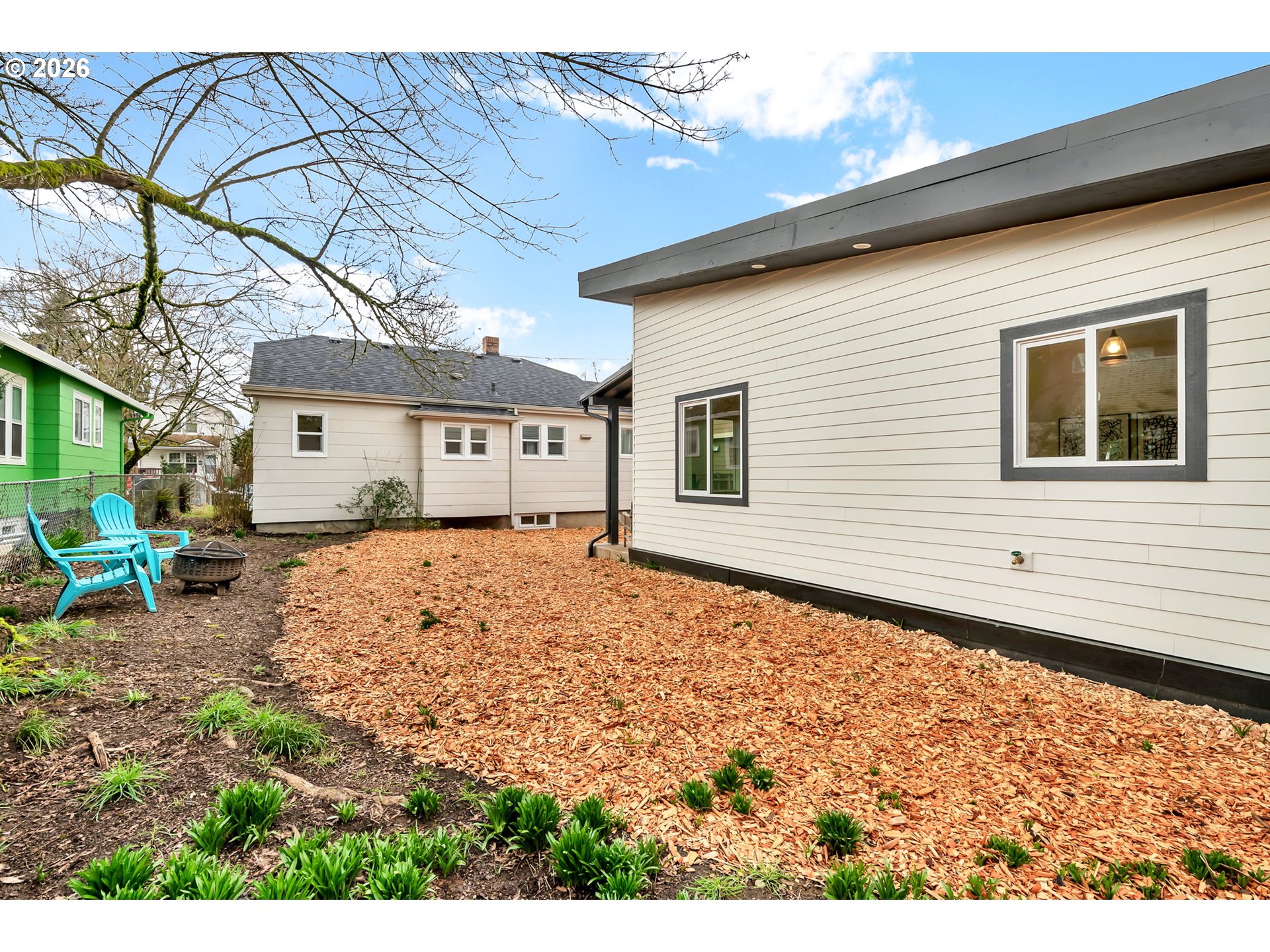 7630 N DRUMMOND AVE B