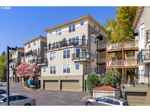 335 NW UPTOWN TER 2B Portland OR 97210