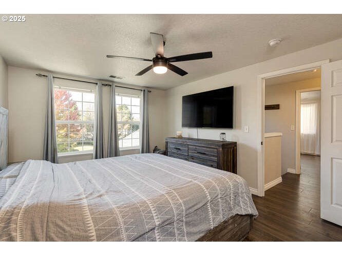 McMinnville, Oregon 97128, United States, 3 Bedrooms Bedrooms, ,3 BathroomsBathrooms,Residential,Active,223676