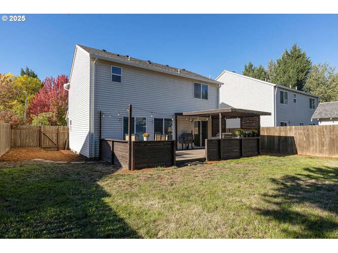 McMinnville, Oregon 97128, United States, 3 Bedrooms Bedrooms, ,3 BathroomsBathrooms,Residential,Active,223676