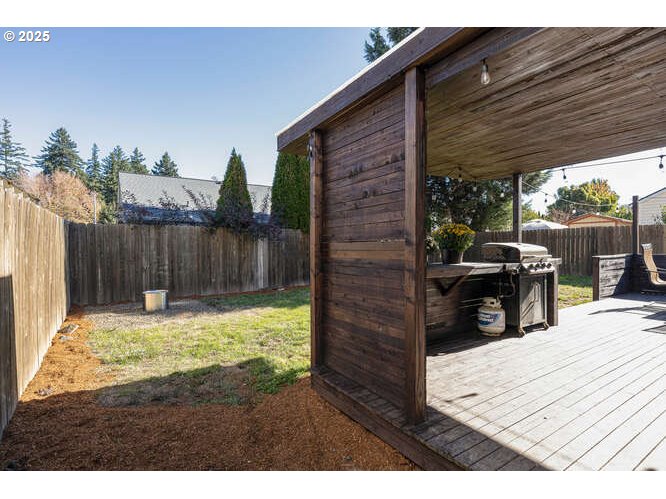 McMinnville, Oregon 97128, United States, 3 Bedrooms Bedrooms, ,3 BathroomsBathrooms,Residential,Active,223676