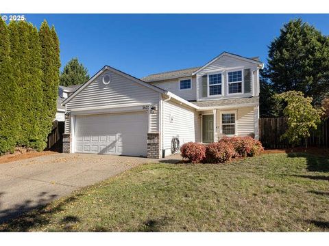 Photo of 1621 SW Mitchell Dr, McMinnville, OR 97128 (MLS # 496973367)