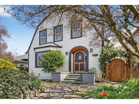 4842 NE 25TH AVE Portland OR 97211