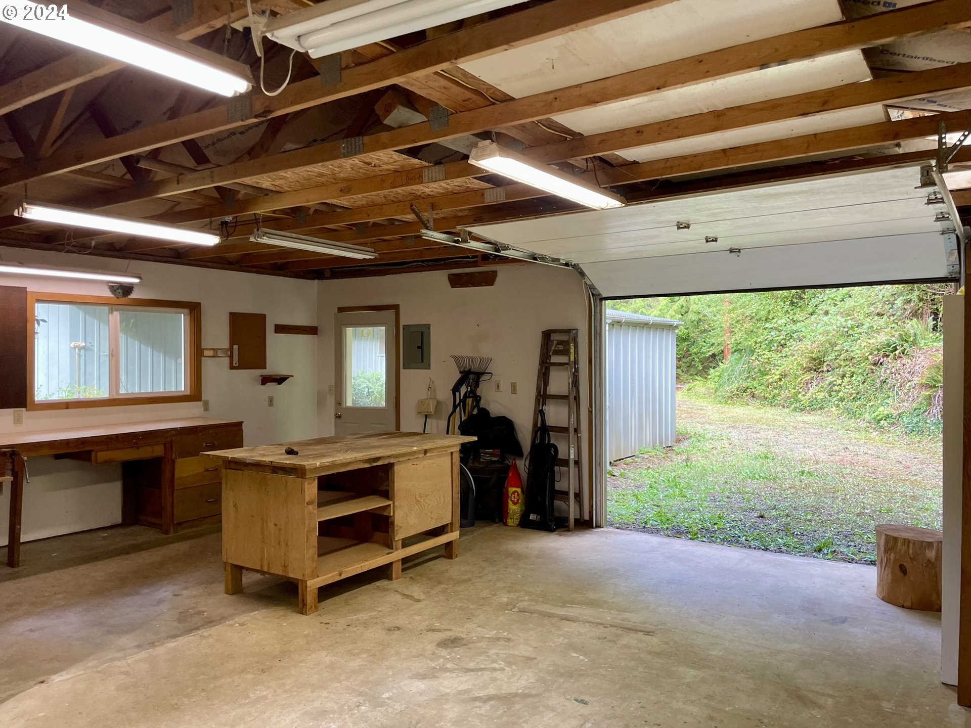 Mapleton, Oregon 97453, United States, 3 Bedrooms Bedrooms, ,2 BathroomsBathrooms,Residential,Pending,123802