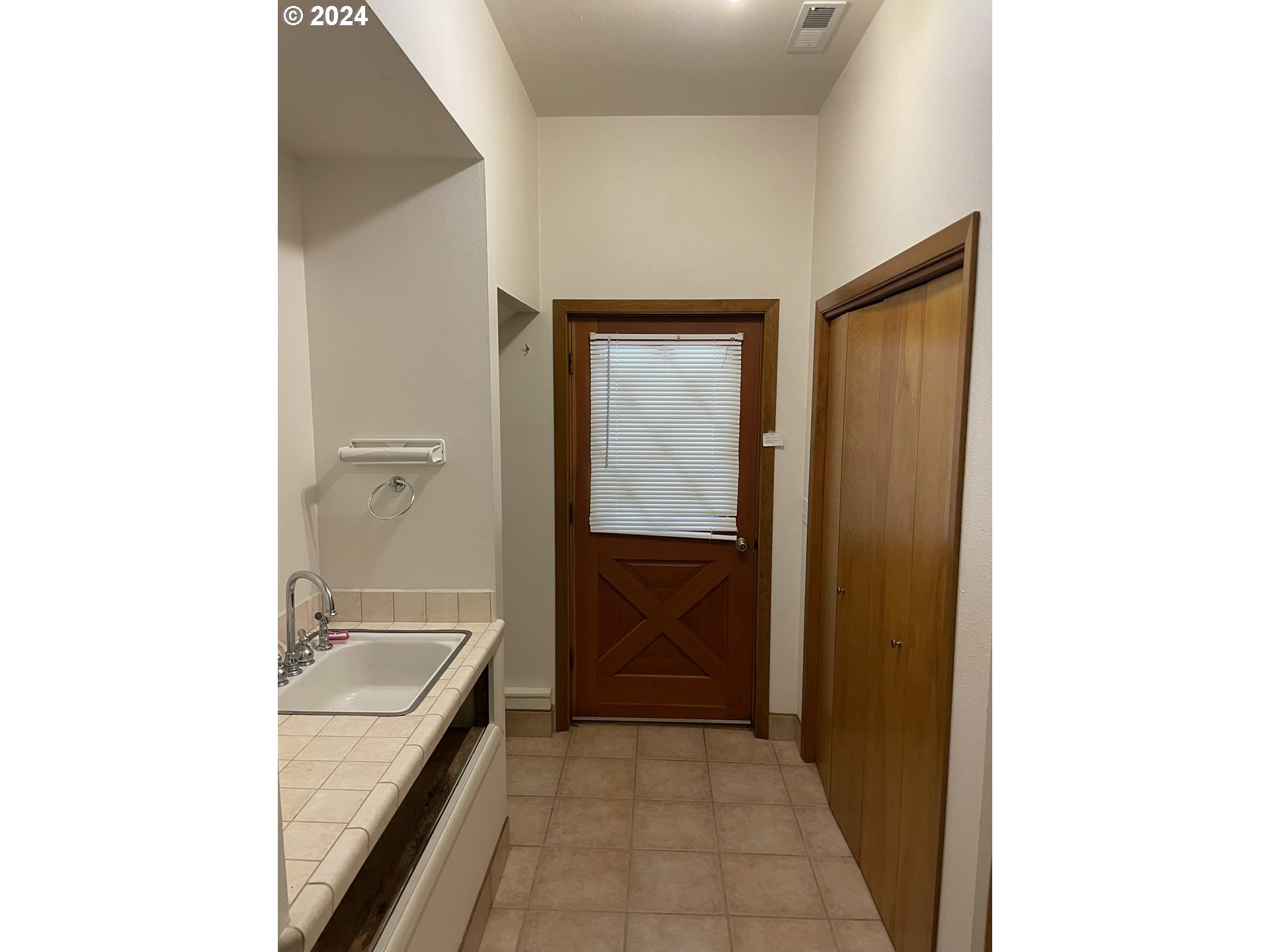 Mapleton, Oregon 97453, United States, 3 Bedrooms Bedrooms, ,2 BathroomsBathrooms,Residential,Pending,123802