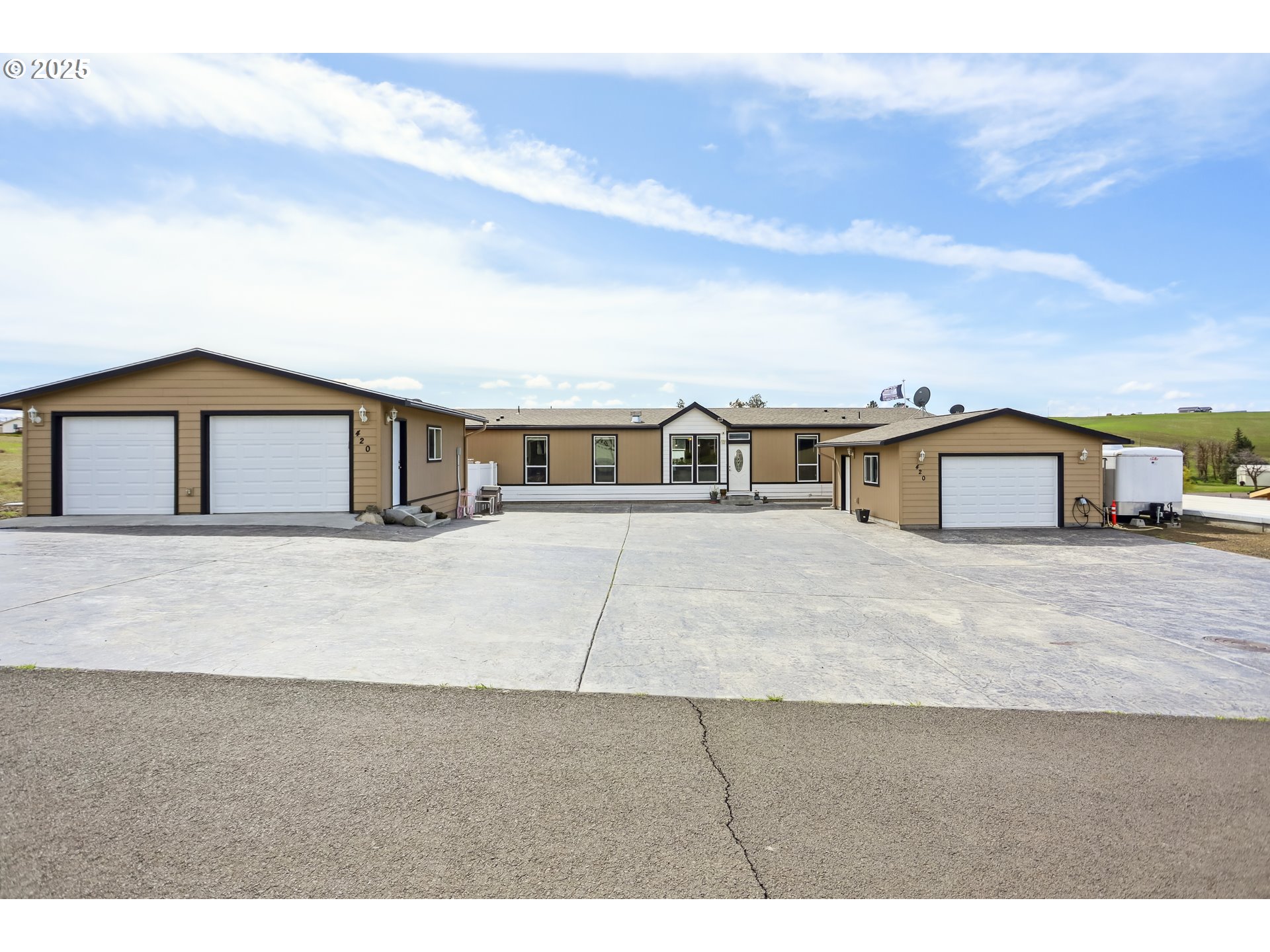 Listing image 1