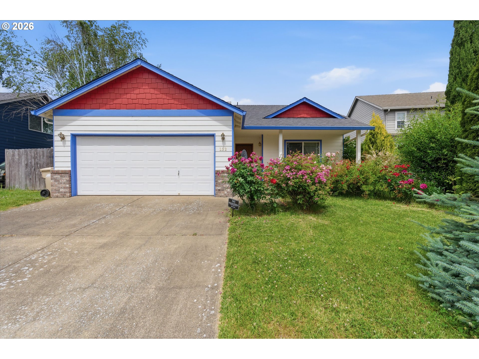 132 NW HOWARD LN