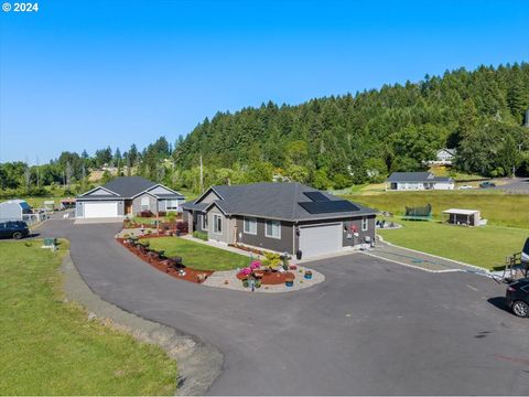 A home in Sutherlin