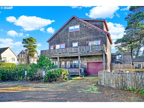 A home in Depoe Bay