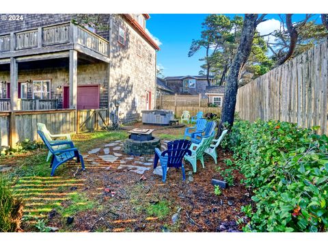 A home in Depoe Bay