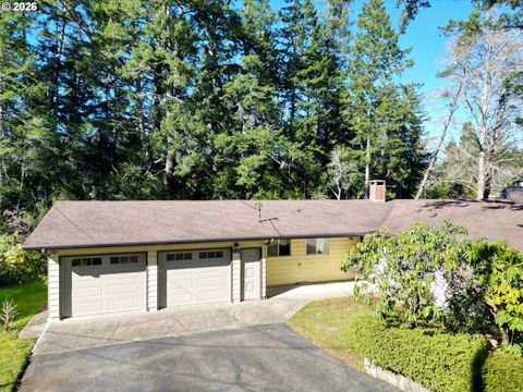 5635 Martin RD Florence OR 97439