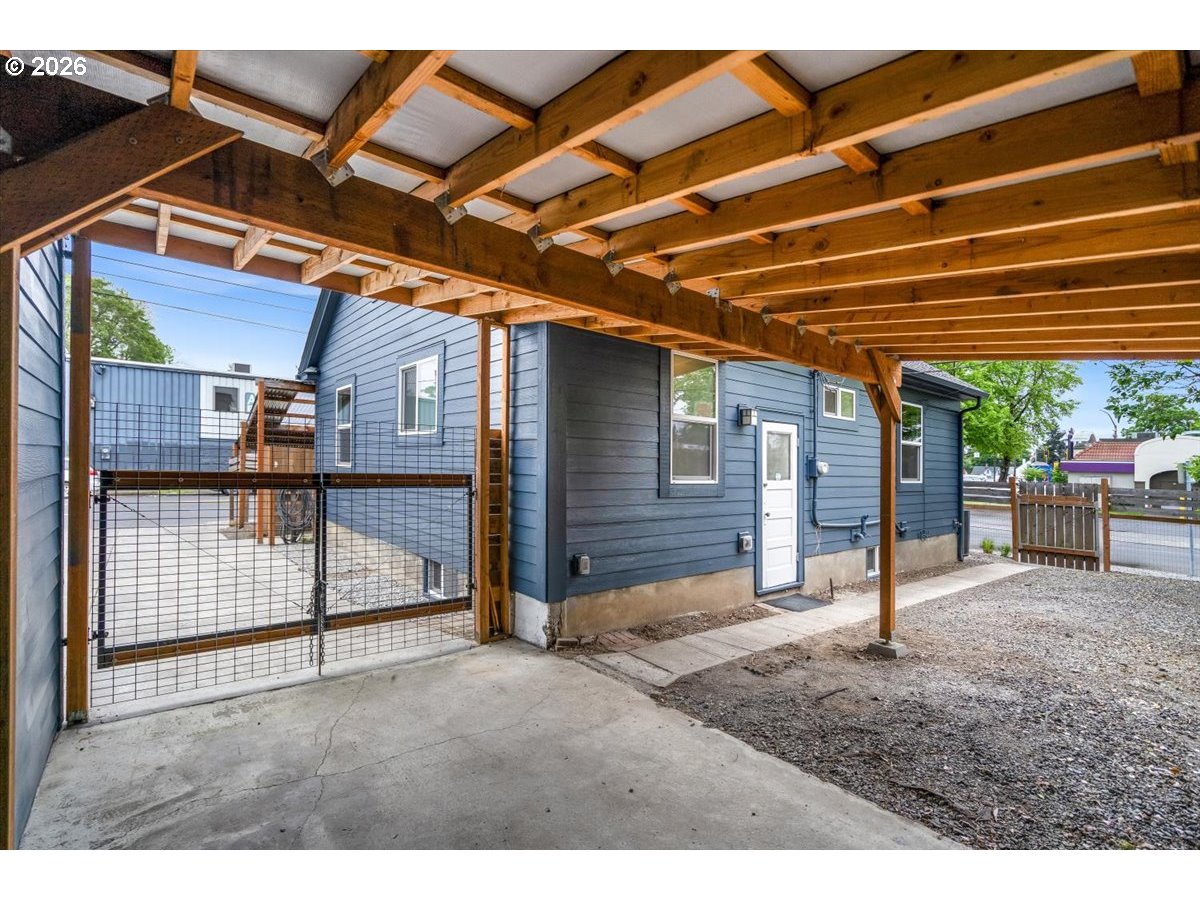 3327 SE 50TH AVE