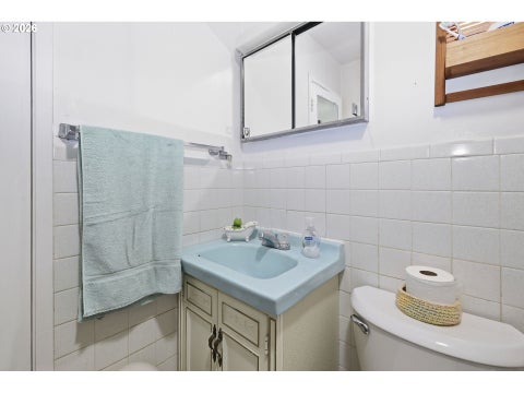 Tiny photo for 76342 Jasper Dr, Oakridge, OR 97463 (MLS # 750039711)