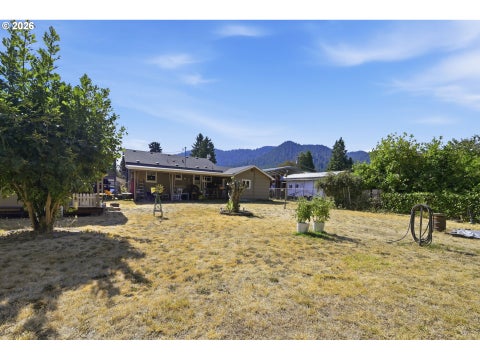 Tiny photo for 76342 Jasper Dr, Oakridge, OR 97463 (MLS # 750039711)