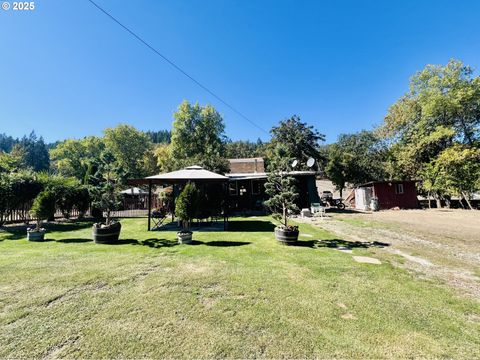 Featured picture for the property 709931015