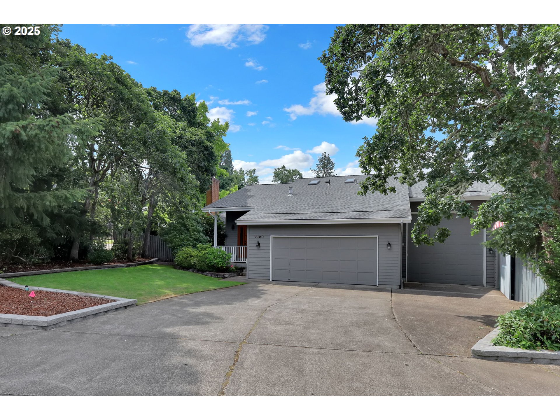 3310 SHELTON AVE