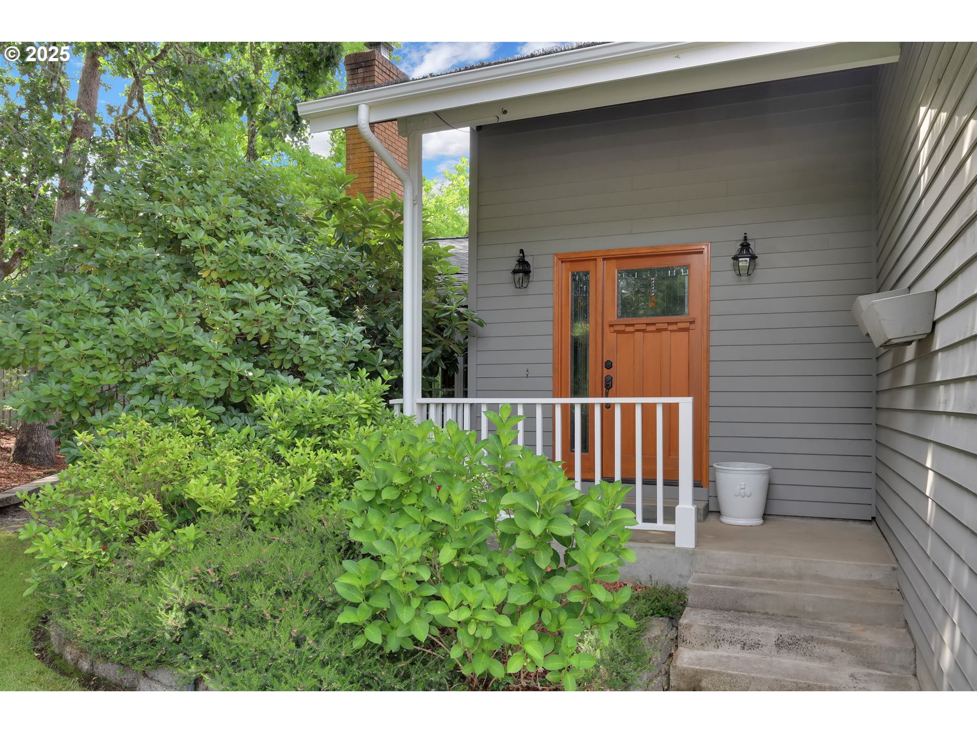 3310 SHELTON AVE