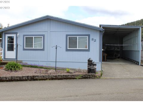 A home in Reedsport