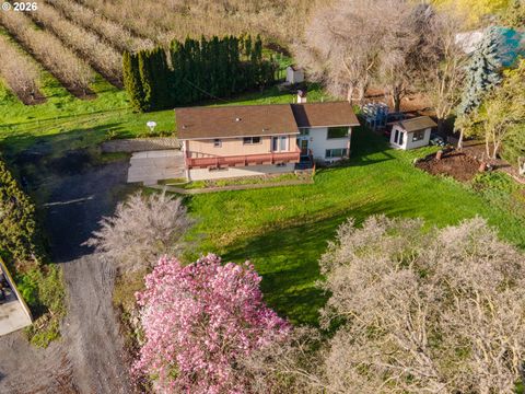 3302 OLD DUFUR RD The Dalles OR 97058